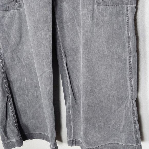 Gap Women’s Cargo Jeans Wide Leg Utility Washed Black Soft Grunge Size 14 Tall - Picture 5 of 8